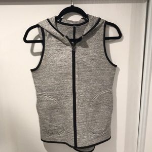 Lululemon Spacer Reversible Run Vest